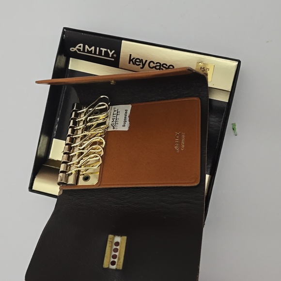 Vintage NIB Amity Key Case Holder Tan Cowhide Leather - Picture 6 of 12